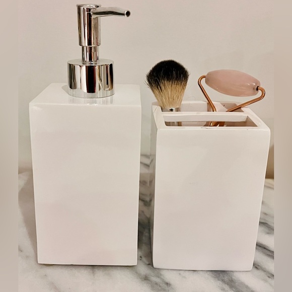 Other - White Lacquer Soap Dispenser and Toothbrush/Makeup Holder